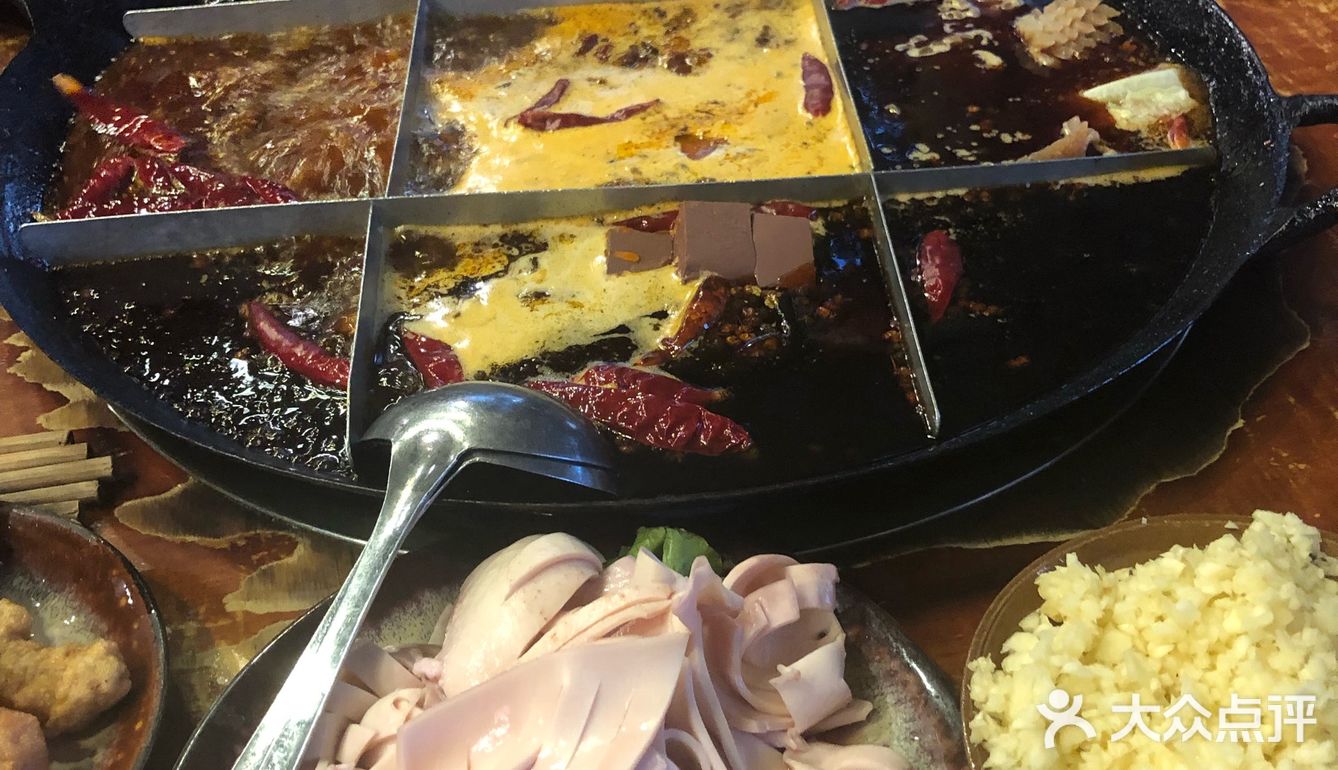 味道也还行比其他火锅只有景没有味道的好