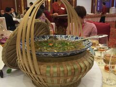 -天外天美食广场(哈尔滨路店)