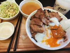 -熊吞·大碗丼烧肉饭(济宁万达广场店)