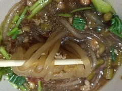 -郎吞虎咽酸辣粉(第一桥店)