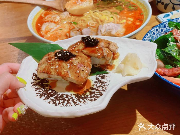 有喜屋·鲜鸡板前烧鸟(徐家汇店)鹅肝寿司图片