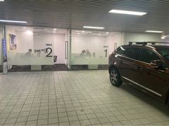 -杭州中沃沃尔沃4S店(滨江区店)