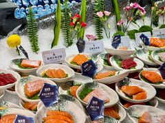 -雍容荟帝王蟹活龙虾展台自助(IFS黑金店)