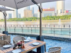 露天位-MONICH牛排融合餐厅(和义大道购物中心店)