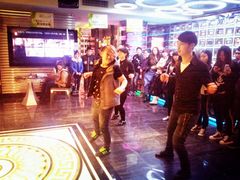 -GAGA主题量贩式KTV平价店(工大店)