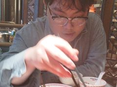 -野山舂·贵州现舂酸汤牛肉(民生路店)