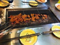 -马路牙子烧烤音乐酒馆(望京店)