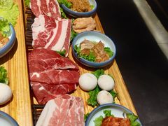 -明洞阿姨·韩式酱蟹烤肉·创意料理(三元桥店)