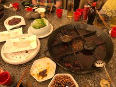 -正渝70年代老火锅(汽博店)