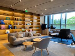 -蔚来中心(北京中关村店)