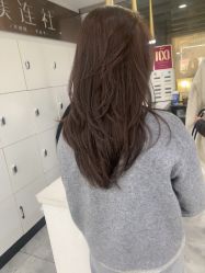 -镁连社·美联社