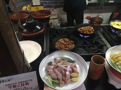 -客家大院·非遗赣南客家菜(郁孤台店)
