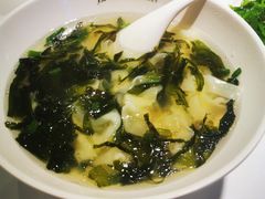 民国传统小馄饨-凤起龙游老面包子(凯德晶品店)