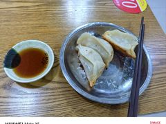 -黄阿姨锅贴大王(万航渡路店)