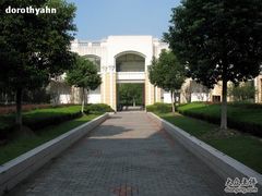 -上海外国语大学(虹口校区)