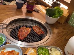 -明洞阿姨·韩式酱蟹烤肉·创意料理(三元桥店)