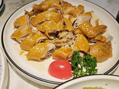 -方掌柜·大中华武昌鱼·地标湖北菜(长江大桥店)