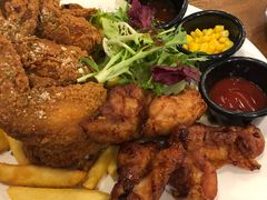 炸鸡拼盘-机器人火炉披萨(爱琴海店)
