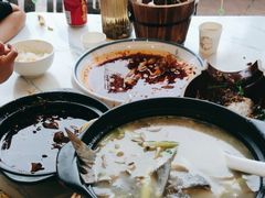 -洪平血旺椒麻鸡雅鱼饭店(熊猫大道店)