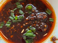 豆花沾水-石磨豆花家常菜·牦牛排土火锅