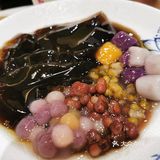 吃过了M记香芋派还不过瘾，糖水走起