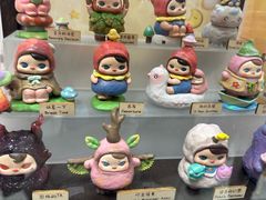 -泡泡玛特POPMART(蓝色港湾店)