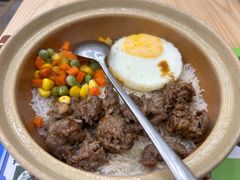 沙茶牛肉煲仔饭-煲仔皇腊味煲仔饭(经四万达店)