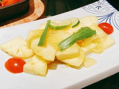 青柠拌菠萝-云海肴云南菜(正大广场店)