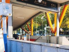 -锦秋路-停车场