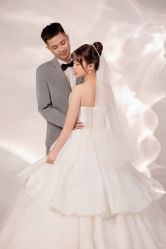 -莫兰迪婚纱摄影
