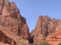 -天山神秘大峡谷