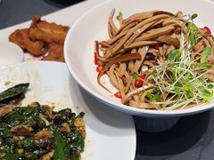 -双湖园·地标武汉菜(黄鹤楼解放路店)