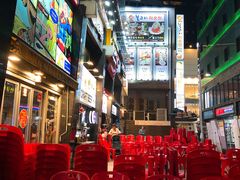 -BHC炸鸡(明洞总店)