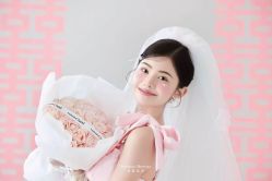 -喜爱高定婚纱摄影