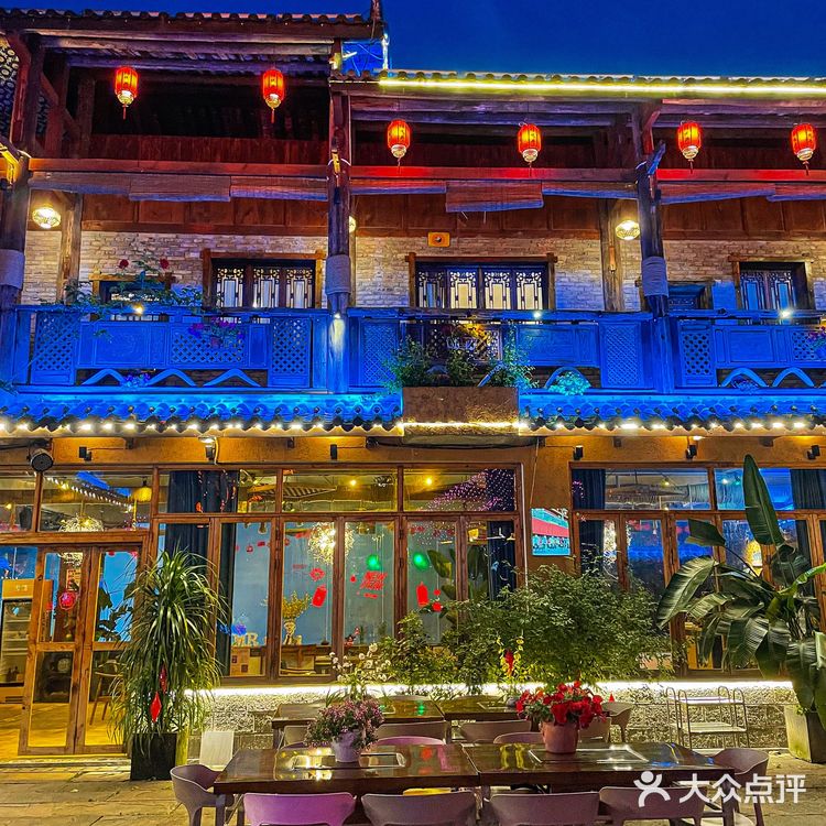 感谢迪丽热巴‼️南山上这家火锅店怎么能美得如此过分‼️
