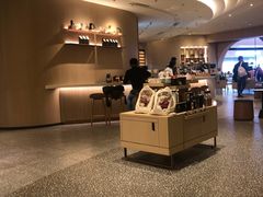 -星巴克臻选(上海陆家嘴中心店)