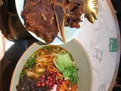 -百春原湖南牛肉粉(百联世纪店)