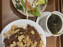 -红猪卤肉饭(大西洋美食城店)