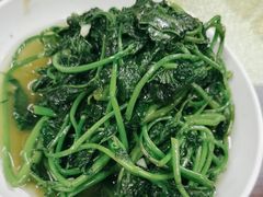 -堂瓦里·33年传统赣菜(第一街区店)