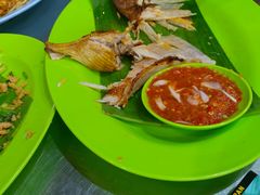 -明记烧鱼美味店