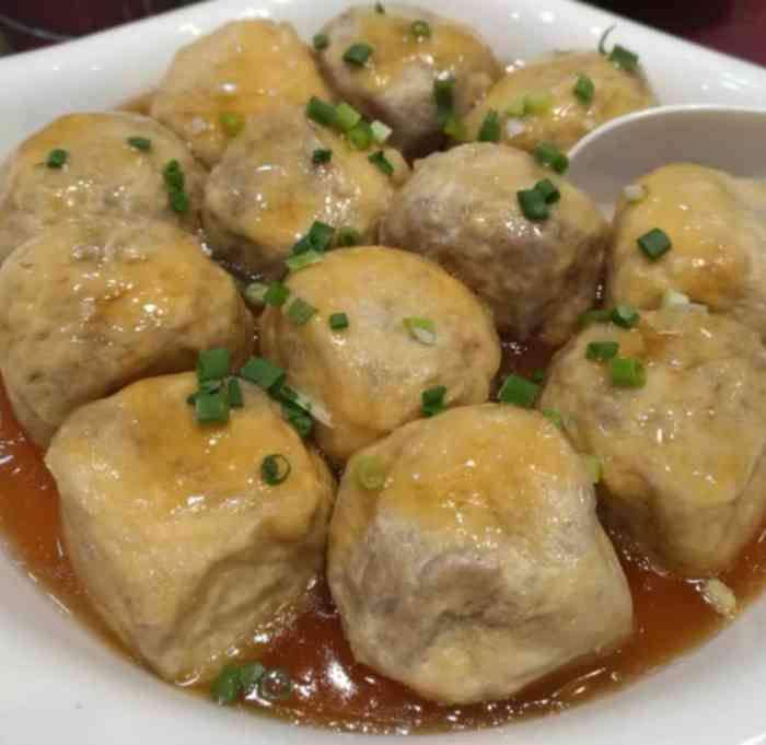 食为先大酒楼(虎塘路店)-"南雄酿豆腐味道不错,里面有香芋 葱,虾米.