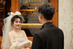 -至臻微拉婚纱摄影