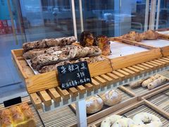 -焙丽拾光(麦凯乐直营店)