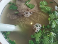 牛肉粉丝汤-鑫震源·苏式大虾生煎(山塘街店)