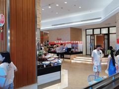 -亚龙湾希尔顿自助餐厅·海鲜·烧烤·沙滩BBQ·现场乐队