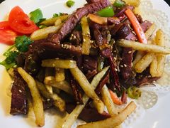 土豆条煸牛肉-德居源