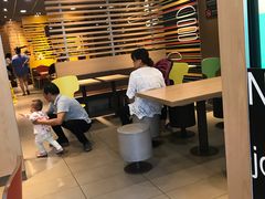 -麦当劳(杭州西湖银泰百货店)