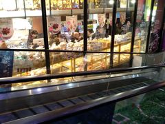 面包甜点陈列柜-妙思西饼(新华新玛特店)