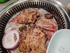 -金滏山烤肉·海鲜·火锅自助餐厅(襄阳万达店)