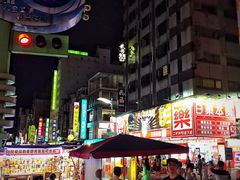 -六合夜市